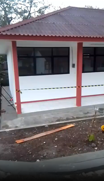 Aluminium dan HPL Gedung B1 Sekolah Rakyat Cimahi | PT Nindya - Adhi KSO bekerja sama dengan PD Kusen Mekar Agung